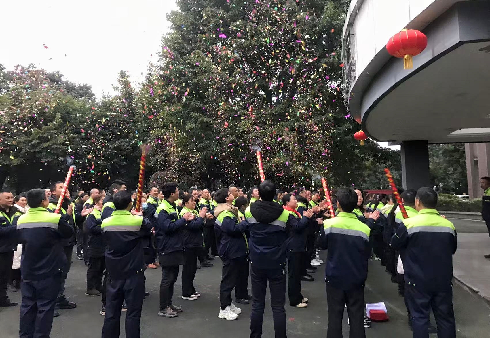 <strong>重庆炫风轮胎有限公司2025年新春开工仪式圆满举行</strong>